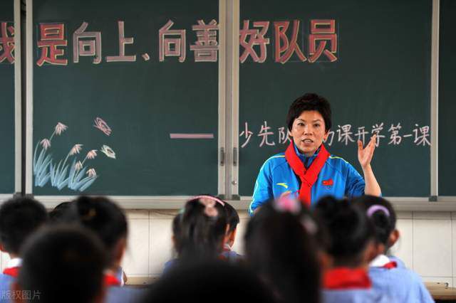 叶辰笑道：那好，那就今天晚上吧，地点我确定好了之后短信发给你。